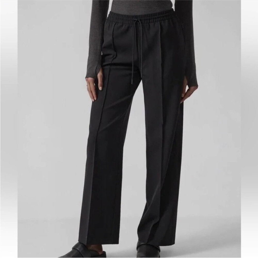 Athleta endeavor wide leg pants black